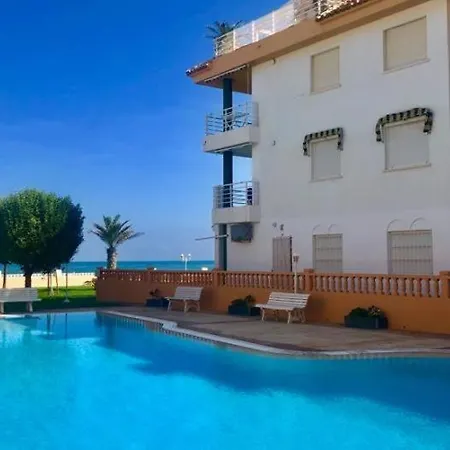 Alojamiento Acogedor Con Terraza Y Jardin Denia Exterior photo