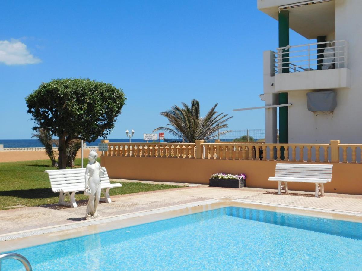 Acogedor Con Terraza Y Jardin